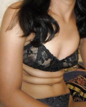 indian housewife panties - Indian wife posing in black bra and panty Porn Pictures, XXX Photos, Sex  Images #1095612 - PICTOA