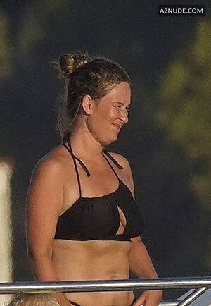 Devlin Nude Tits - DEE DEVLIN Nude - AZnude