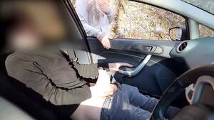 Amateur Public Car Flash - Public cock flashing - Guy jerking off in car in park was caught by a  runner girl who helped him cum - XVIDEOS.COM