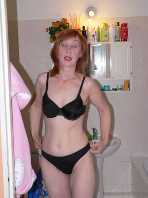 Mature Amateur Striptease - My striptease at the kitchen - P1030903 Porn Pic - EPORNER