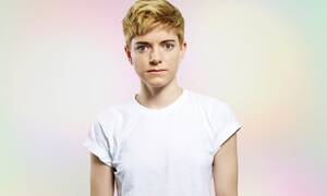 Martin Y Mae Ribbon Porn - Mae Martin's candid bid to make sexuality 'one less thing kids worry about'  | Stage | The Guardian