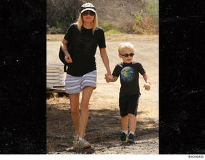 Chris Pratt Anna Faris Porn - Anna Faris & Chris Pratt Take Turns with Jack