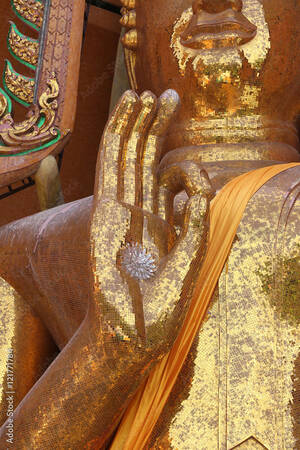 Buddha Porn - Gold Buddha statue (Luang por shin pa tan porn) in Thailand temp foto de  Stock | Adobe Stock
