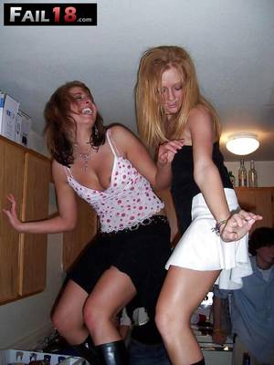 celebrity party upskirt - celebrity oops pussy tits naked porn