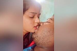 desi kissing clips - Today Exclusive- Desi Couple Kissing, watch free porn video, HD XXX at  tPorn.xxx