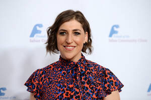 Mayim Bialik Porn Caps - New Jeopardy Host: Mayim Bialik Peddles Medical Misinformation