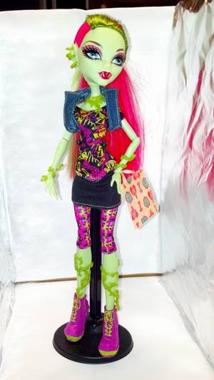 Monster High Doll Porn - Monster High Venus McFlytrap