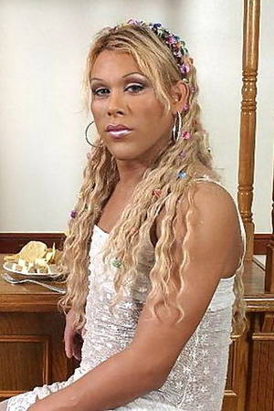 naomi monster cock ts - Missionary full body contact porno ...