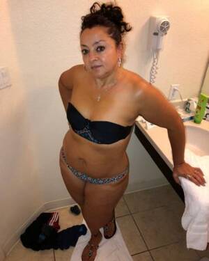 Amateur Mexican Milf Porn - Amateur Mexican Milf Fotos Porno - PICTOA