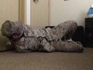 Marine Jarhead Gay Porn Gay - Jarhead Jerk y Hogtie - Pornhub.com