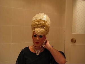 Bouffant Hair Fuck - Mommy Super Bouffant and Jumbo Plastic Rain Bonnet | xHamster