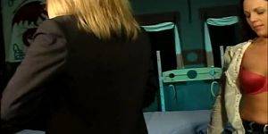 Milf And Mature Lesbian - MILF and Mature Lesbians 16