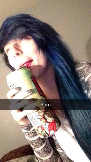 Alex Dorame Porn - Alex] I send Louis this picture (^dat one) with a text saying. 'this is  waaaay better then the porn you watch'