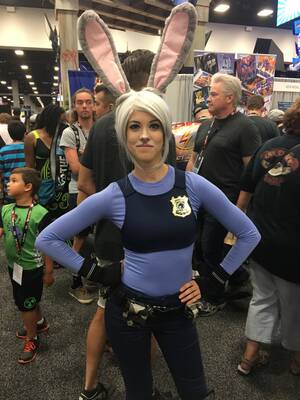 cartoon porn selber flash costume - Judy Hopps from Zootopia cosplay : r/pics
