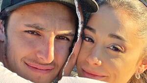 Ariana Grande Porn Twin - Ariana Grande and Dalton Gomez Split After 2 Years of Marriage: A Timeline  of Their Whirlwind Romance | Entertainment Tonight