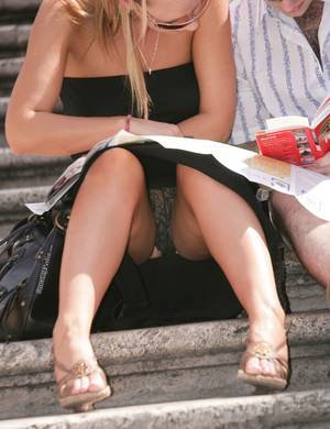 jennifer aniston celebrity upskirt uncensored - Jennifer Aniston Upskirt No Panties - Sex Porn Images