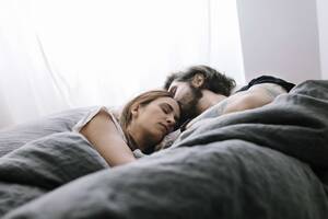 group sleep sex - Sexsomnia: How to Cope With Sexual Activity During Sleep