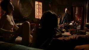 Game Of Thrones Lesbian - EsmÃ© Bianco and Sahara Knite lesbo sex scene in Games of Thrones S01E07 (HD  quality) - XNXX.COM
