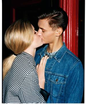 drunk horny party lesbian - This Is What The Sex Lives Of Gen Z-ers Are Actually Like | British Vogue