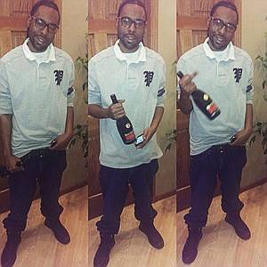 Nikole Richie Black Star Facebook - The 32-year-old's Facebook page says that he attended to the University of