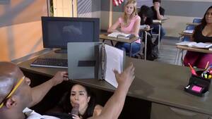 Black Teacher Class - Tia Cyrus enjoys black teacher down her needy pussy - Hell Porno