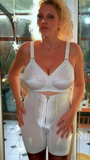 Girdle Lingerie Porn - Girdle Love