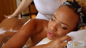 massage lesbian black girl - Oiled massage better with my lesbian masseur - XNXX.COM