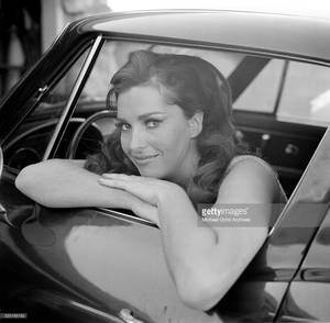 Edy Williams Porn Star Classic - actress-edy-williams-poses-at-home-in-los-