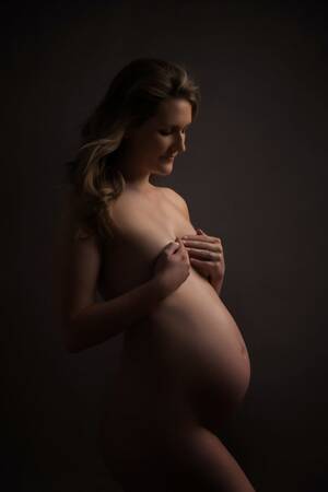 fine art nudes pregnant - Artistic Pregnancy Photos with flare of Fine Art Nude