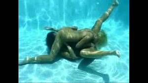 lesbian sex underwater cum - Exposure - Lesbian underwater sex - XVIDEOS.COM