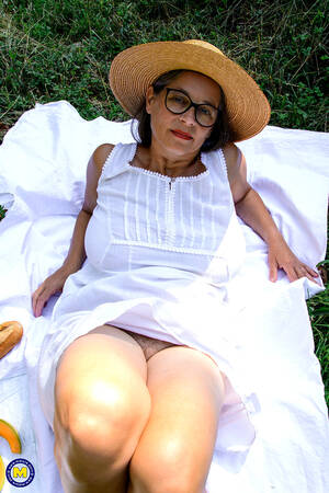 Granny Glasses Porn Tina - Maturenl Busty Tina Warm Housewife Watchxxxfree Milf ViP Porn Pic Sex Photo  xXx Picture