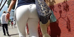 city voyeur - Se Le Marca La Tanga En Pantalon Blanco Voyeur City Fr HD SEX Porn Video  51:00