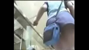 80s Upskirt Porn - mature upskirt 80 s' Search - XVIDEOS.COM