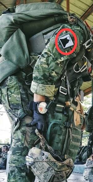 Military Wife Filipina Fucked - A Filipino soldier wearing the \