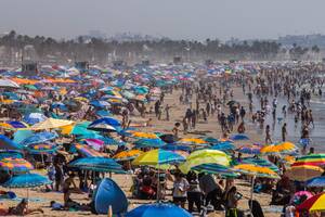 beach senior trip nude - Record Heat Is Killing Summer Vacation for Hotels, Airlines, Beaches -  Bloomberg
