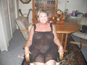 Granny Kinky Porn - Massive Kinky Granny - ZB Porn