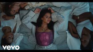 cum shot hentai selena gomez - Selena Gomez Nods to 'Sex and the City' in 'Single Soon' Music Video â€“ WWD