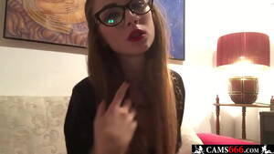 Fucking Girls With Glasses Porn - Hot girl with glasses fucking herself good - CAMS666.com - XVIDEOS.COM