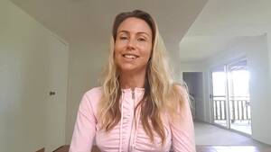 Banana Girl Freelee Porn - Vegan blogger Freelee the Banana Girl posts ANOTHER confessional video |  Daily Mail Online