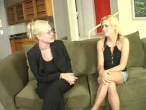 Mom Pimp Porn - Mom pimps her daughter