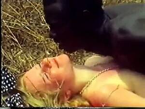 interracial beach scenes - Free Interracial Beach Porn Videos (527) - Tubesafari.com