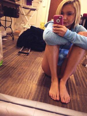 Dakota Skye Foot Porn - 2447606