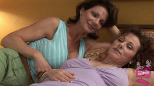 Deauxma Girl Porn - Deauxma seduces a girl into her bed for orgasmic sex | Any Porn