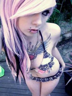 Cute Emo Girls Tattoos Porn - Szene Damen Â· Girl TattoosTattoo ...