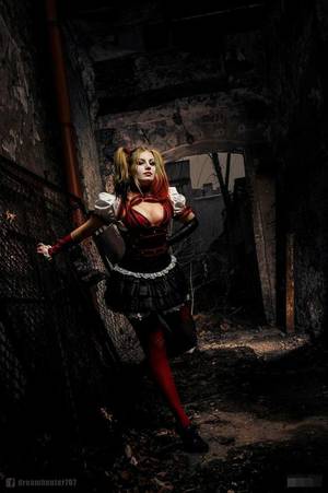Batman Porn Harley Quinn Death Screen - Arkham Knight Inspired Harley Quinn Cosplay is Sexy and Awesome â€“ Nerd Porn!