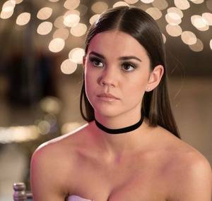 Maia Mitchell And Debby Ryan Porn - Maia Mitchell, Shorter Hair, Vsco, Pretty Girls, Comment, Eye, Outfit,  Youtubers, Hairstyle