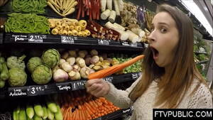 big boob store - big tits shopping - XVIDEOS.COM