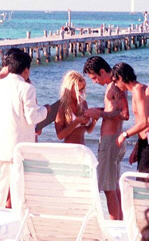 Hot Pam Anderson Blowjobs Gif - Inside Tommy Lee's Rocky History With Pamela Anderson