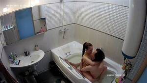 couple bath - Watch Bath couple kissing - Bath, Lotus, Kissing Porn - SpankBang