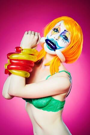 Clown Bondage Porn - Clown girl bondage [xpost /r/MakeUpFetish]